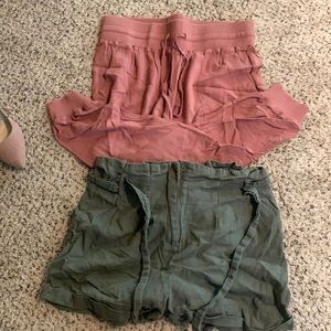 TWO PAIRS OF SUMMER BOTTOMS